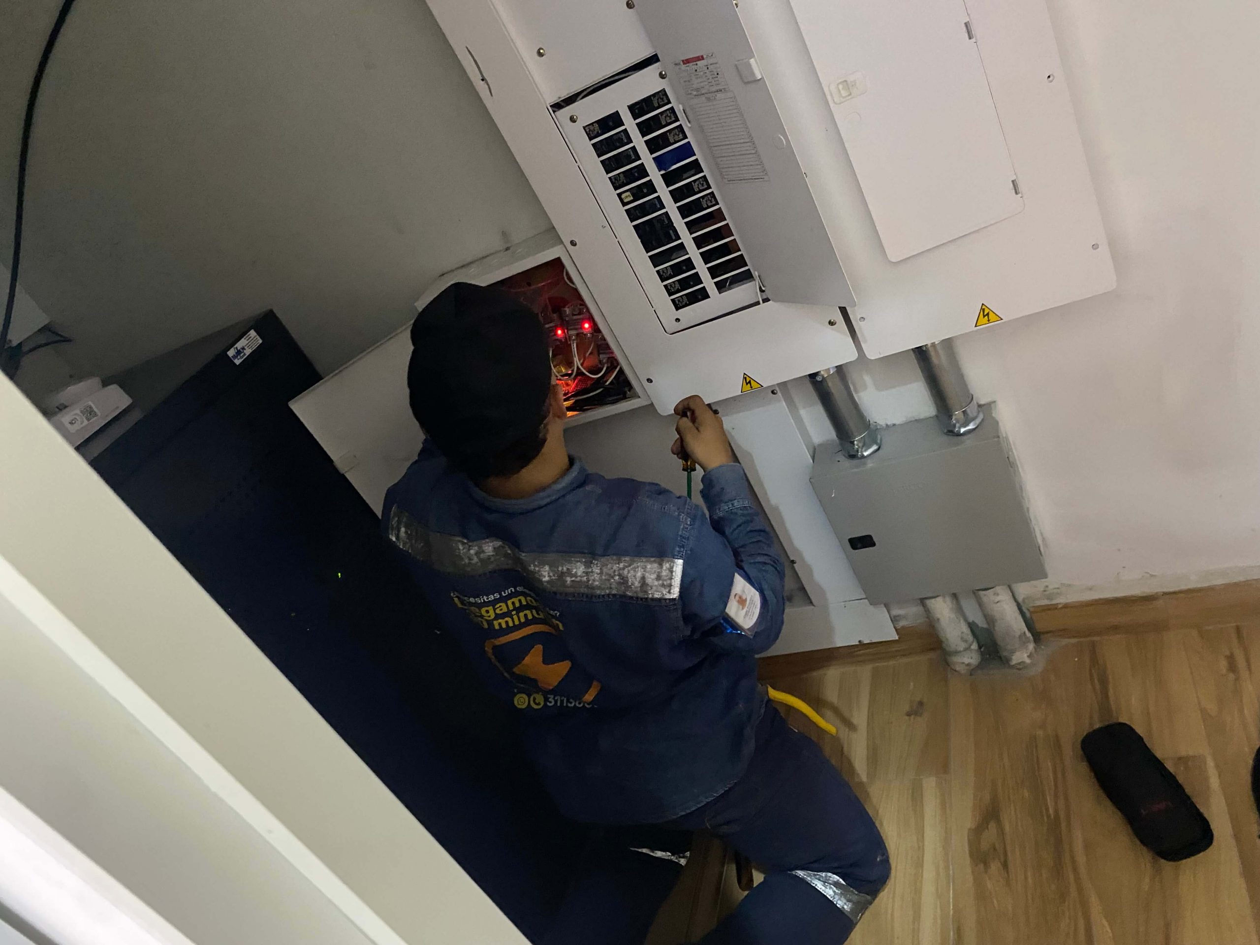 servicio de electricistas en sabaneta